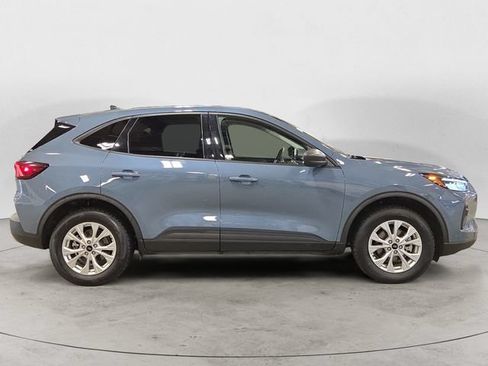 Used 2025 Ford Escape Active AWD/4WD image 4