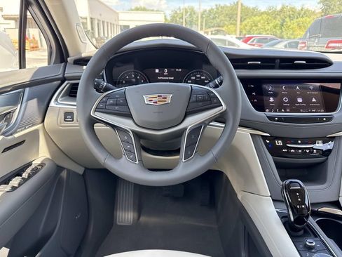 New 2026 Cadillac XT5 Premium Luxury w/ Driver Assist Package FWD image 17