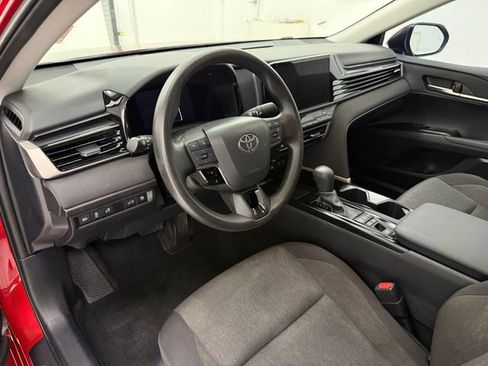 Used 2025 Toyota Camry LE FWD image 8