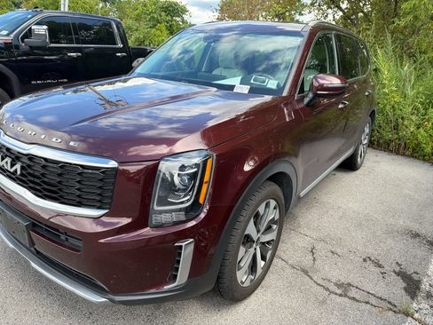 Used 2022 Kia Telluride S AWD/4WD image 3