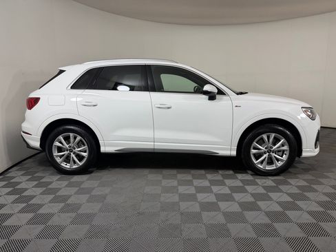 Certified 2025 Audi Q3 2.0T Premium w/ Convenience Package AWD/4WD image 8
