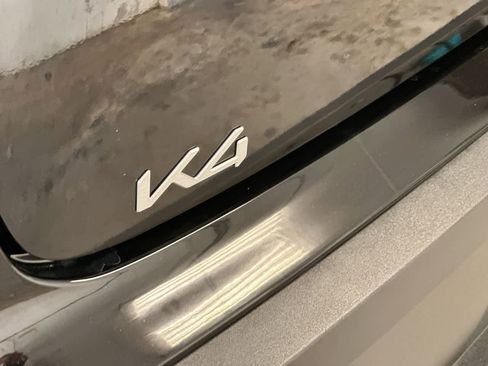 Used 2025 Kia K4 EX FWD image 10