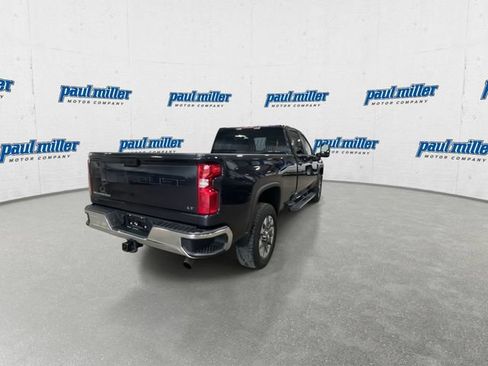Used 2024 Chevrolet Silverado 2500 LT AWD/4WD image 9