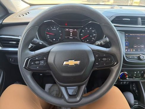 Certified 2023 Chevrolet TrailBlazer LT FWD image 21