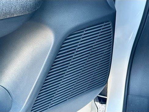 New 2026 Nissan Kicks SV image 18