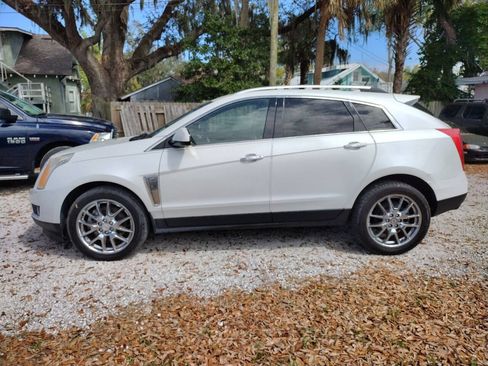 Used 2013 Cadillac SRX Performance w/ Driver Awareness Package AWD/4WD image 4