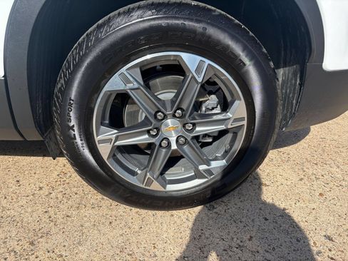 Used 2026 Chevrolet Blazer LT FWD image 30