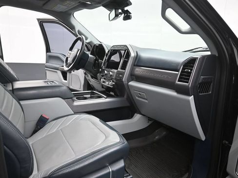 Used 2022 Ford F350 Limited AWD/4WD image 24