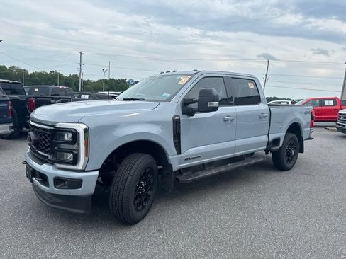 Used 2025 Ford F250 Lariat w/ Lariat Ultimate Package AWD/4WD image 3
