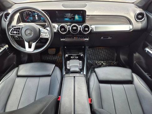 Used 2021 Mercedes-Benz GLB 250 4MATIC image 16