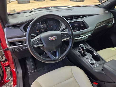 Used 2021 Cadillac XT4 Sport FWD image 13