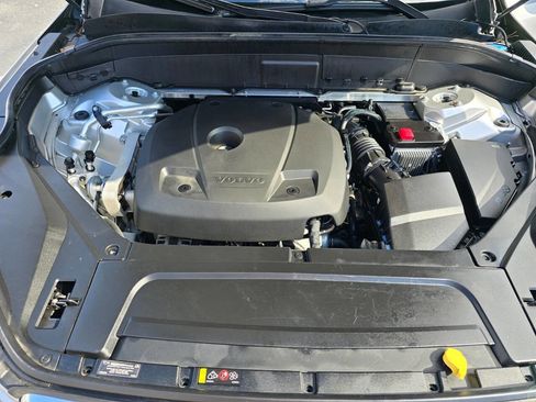 Used 2019 Volvo XC90 T6 Momentum w/ Protection Package image 34
