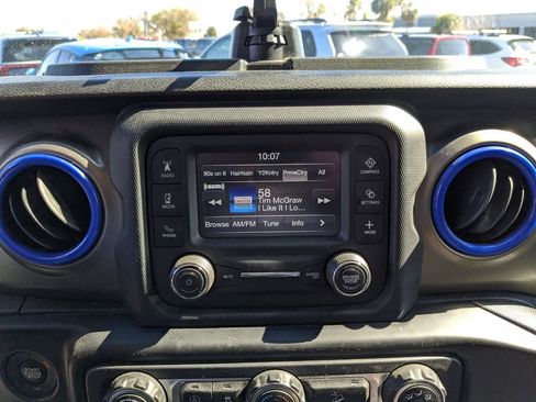 Used 2020 Jeep Wrangler Unlimited Sport image 21