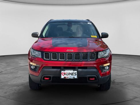 Used 2020 Jeep Compass Trailhawk AWD/4WD image 2