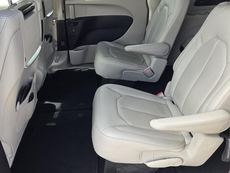Certified 2019 Chrysler Pacifica Touring-L Plus w/ Advanced Safetytec Group FWD image 12