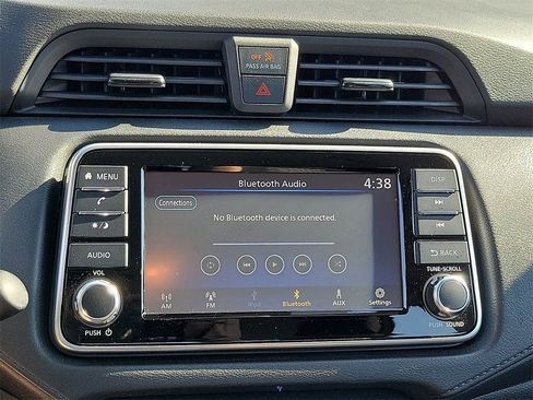 Certified 2024 Nissan Versa S w/ Trunk Package image 7