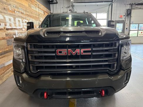 Used 2022 GMC Sierra 2500 AT4 w/ AT4 Premium Plus Package AWD/4WD image 4