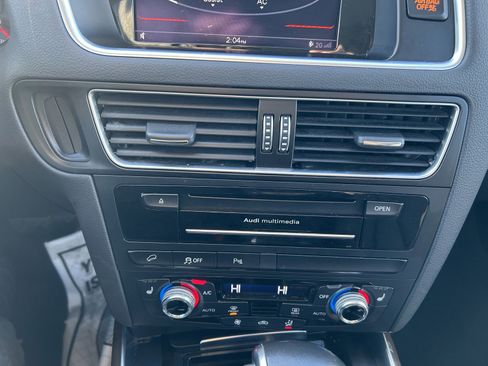 Used 2016 Audi Q5 2.0T Premium Plus w/ Technology Package image 31