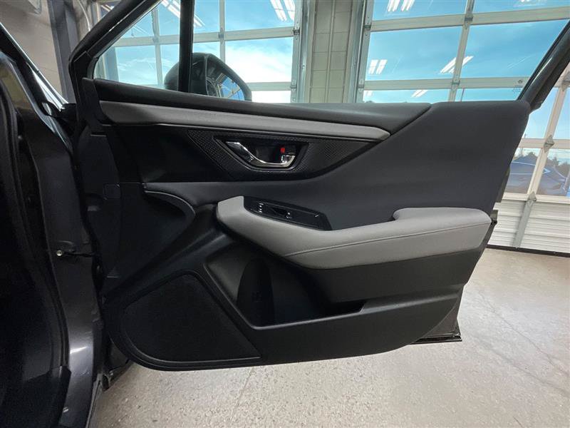 Used 2022 Subaru Outback Premium AWD/4WD image 29