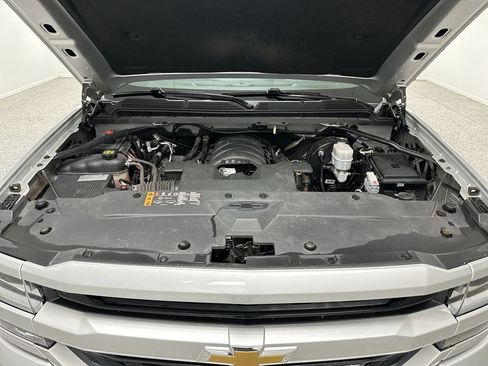 Used 2019 Chevrolet Silverado 1500 LT w/ All Star Edition AWD/4WD image 16