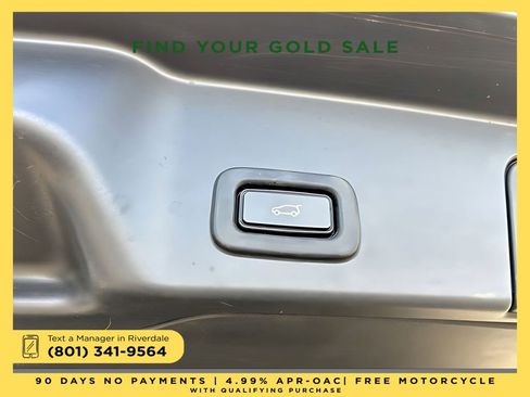 Used 2020 Land Rover Range Rover Evoque SE image 16