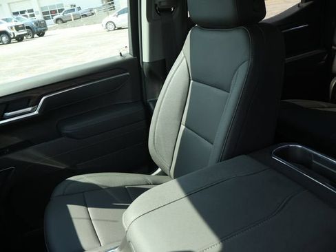 New 2026 GMC Sierra 1500 SLT w/ SLT Premium Package AWD/4WD image 24
