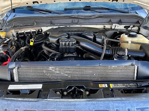 Used 2014 Ford F250 XL w/ Power Equipment Group image 9