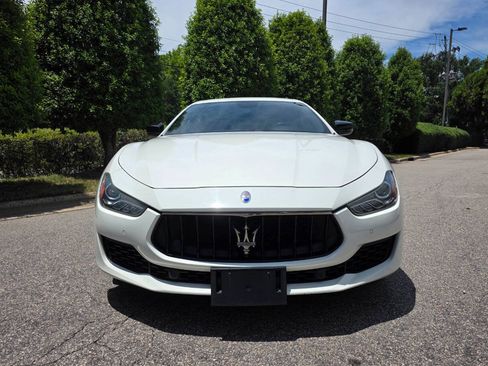 Used 2019 Maserati Ghibli S Q4 AWD/4WD image 8