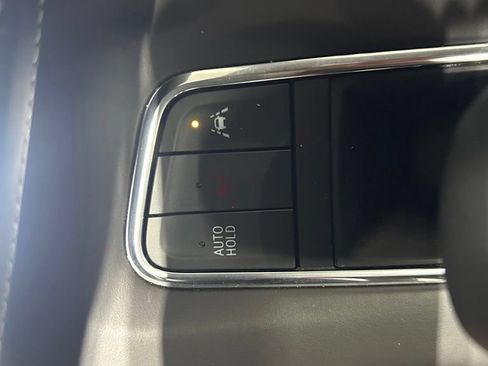 Used 2023 Cadillac Escalade ESV V AWD/4WD image 34