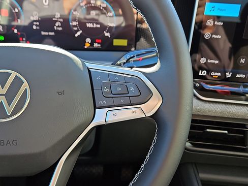 New 2026 Volkswagen Tiguan S image 16