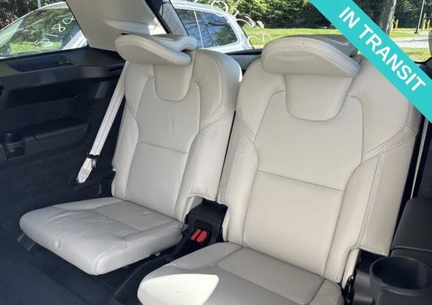 Certified 2025 Volvo XC90 T8 Ultra AWD/4WD image 8
