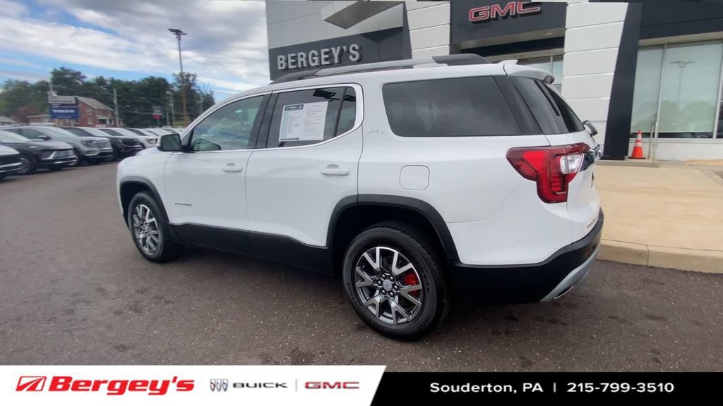 Certified 2023 GMC Acadia SLT w/ Preferred Package FWD image 8