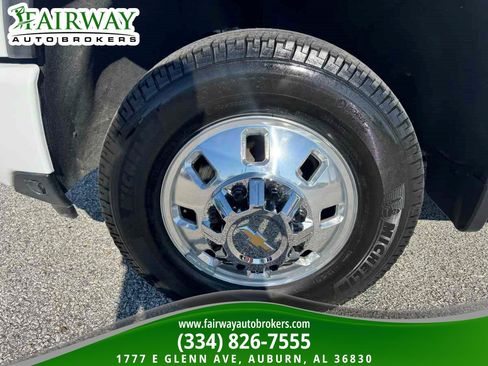 Used 2025 Chevrolet Silverado 3500 High Country w/ High Country Premium Package AWD/4WD image 33