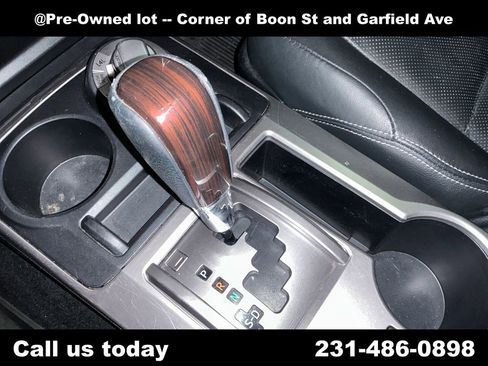 Used 2016 Toyota 4Runner Limited AWD/4WD image 24