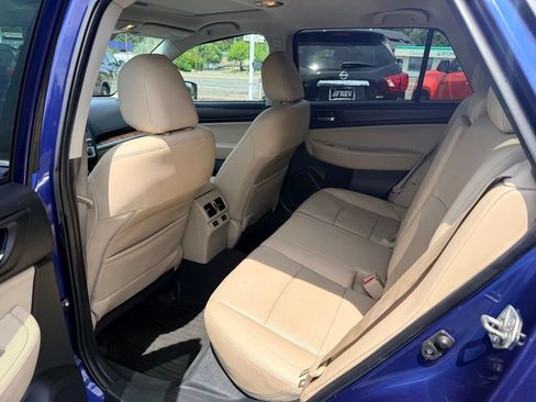 Used 2015 Subaru Outback 3.6R Limited AWD/4WD image 38
