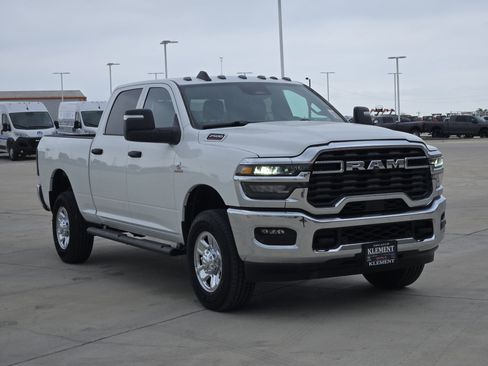 New 2026 RAM 2500 Tradesman AWD/4WD image 3