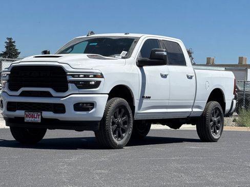 New 2026 RAM 2500 Laramie w/ Night Edition AWD/4WD image 7
