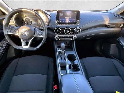 Used 2023 Nissan Sentra SV image 16