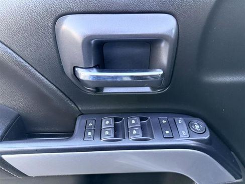 Used 2018 Chevrolet Silverado 1500 LT w/ All Star Edition AWD/4WD image 26