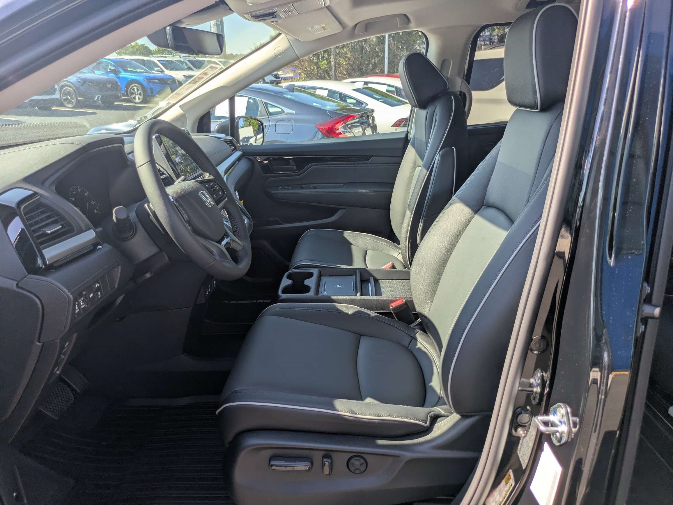 New 2027 Honda Odyssey Touring image 27