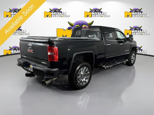 Used 2018 GMC Sierra 2500 Denali w/ Suspension Package, Off-Road AWD/4WD image 5