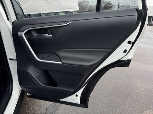 New 2025 Toyota RAV4 SE image 27