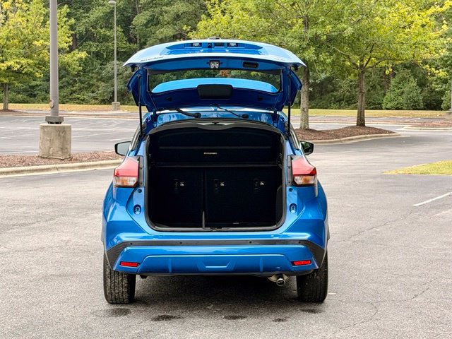 Used 2021 Nissan Kicks SR w/ SR Premium Package FWD image 16
