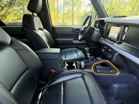 Used 2021 Ford Bronco Badlands image 9