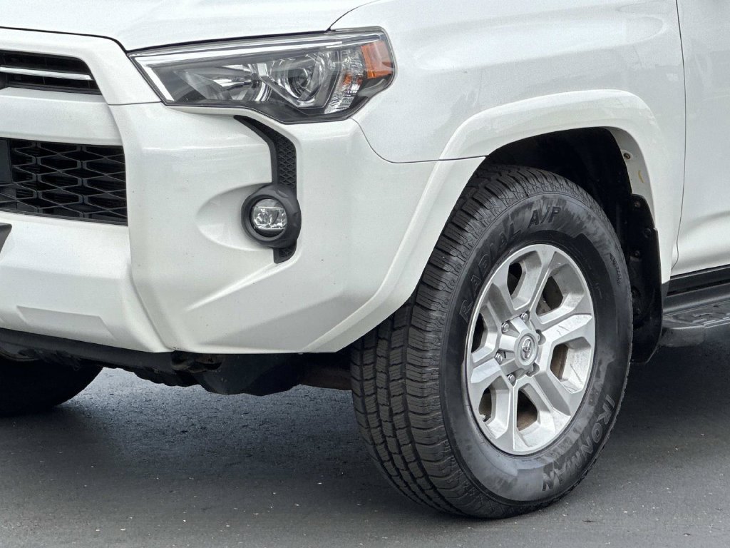 Used 2021 Toyota 4Runner SR5 AWD/4WD image 8