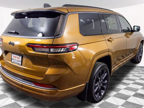 New 2026 Jeep Grand Cherokee L Limited AWD/4WD image 17