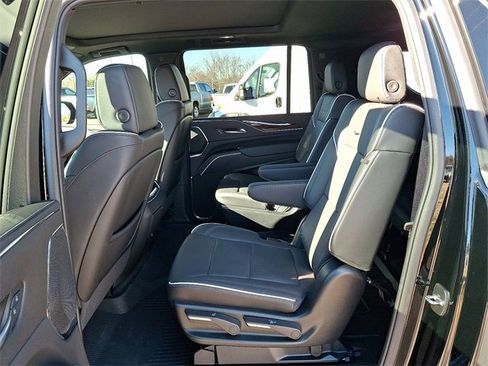 Certified 2024 Cadillac Escalade ESV Premium Luxury image 9