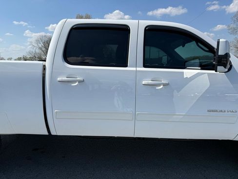 Used 2013 GMC Sierra 2500 SLT w/ SLT Convenience Package image 41