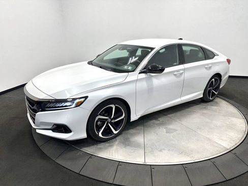 Certified 2022 Honda Accord Sport image 3