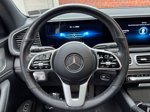 Used 2023 Mercedes-Benz GLS 450 4MATIC image 13